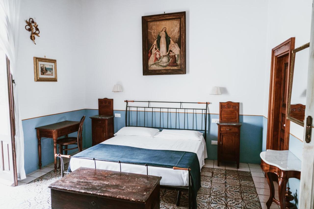 Boutique Hotel I Cinque Balconi Santa Marina Salina Exterior photo